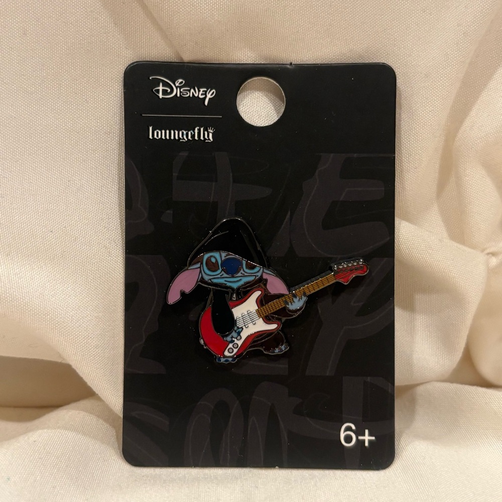 Loungefly X Disney Lilo & Stitch Stitch Rock Star Electric Guitar Enamel Pin NWT - Picture 3 of 4